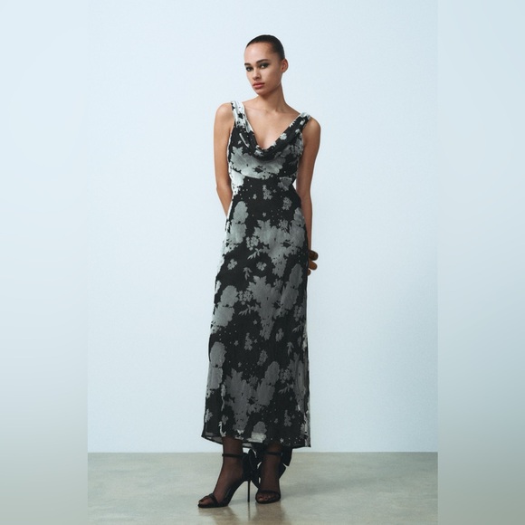 Zara Dresses & Skirts - NWT Zara Black and Gray Floral Dress